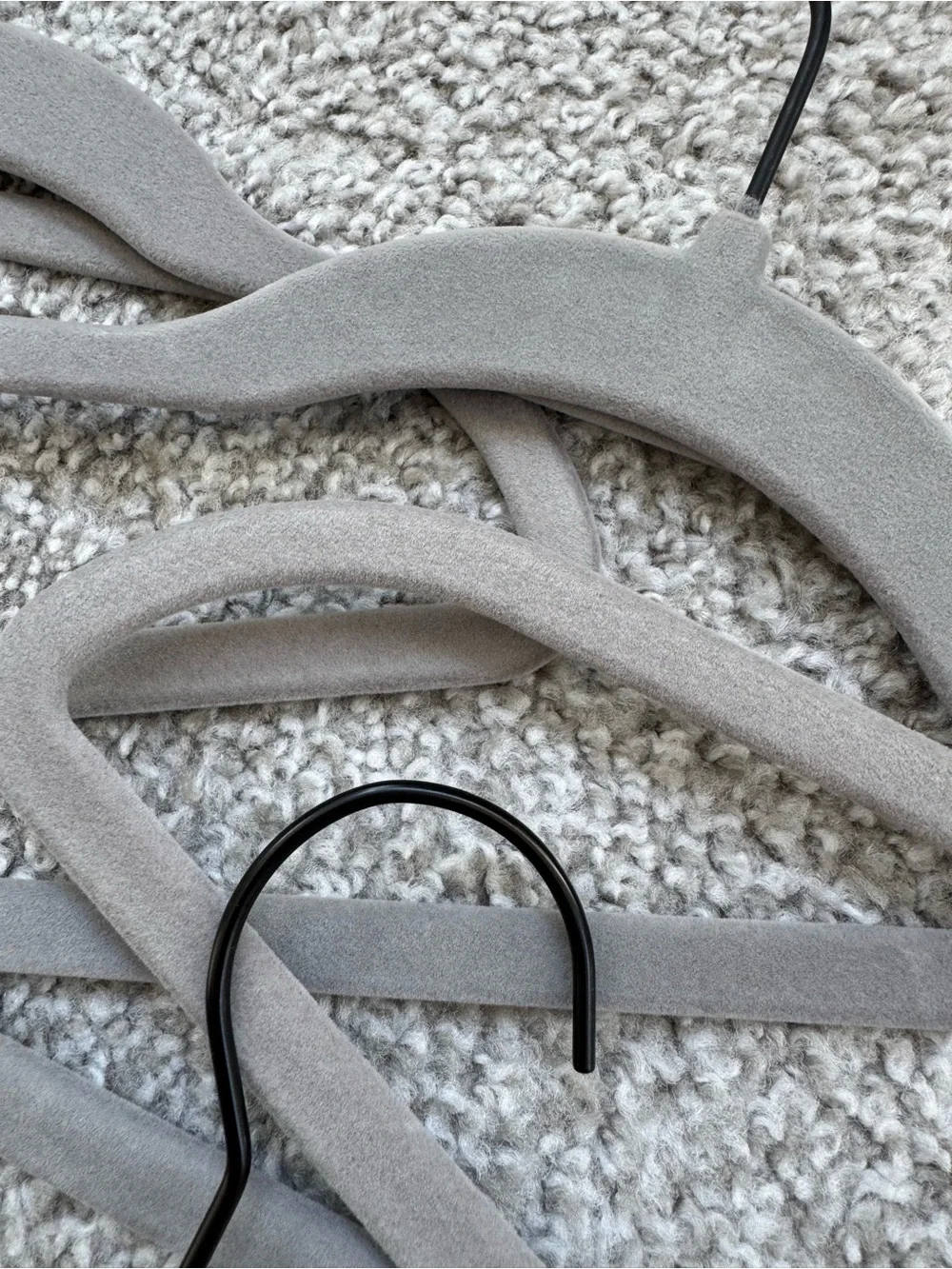 ✨Velvet Slimline Hangers in Gray - 10-Pack✨